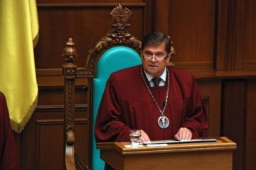 Рада оскаржить "повернення" люстрованого судді Конституційного суду