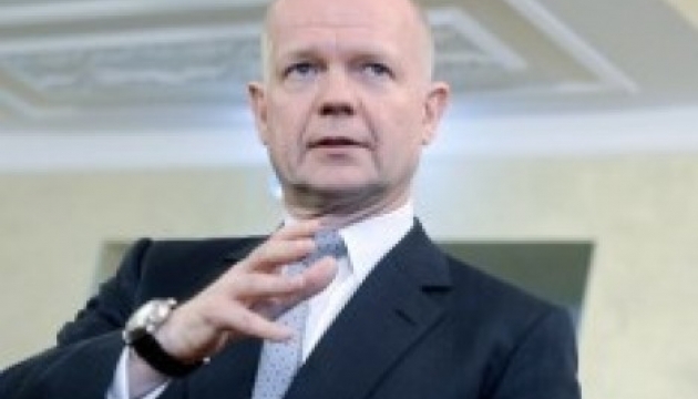 Британский глава МИД летит в Киев Британский глава МИД летит в Киев