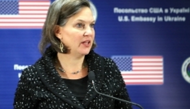 Россия угрожает миру не меньше исламистов - Госдеп Россия угрожает миру не меньше исламистов - Госдеп
