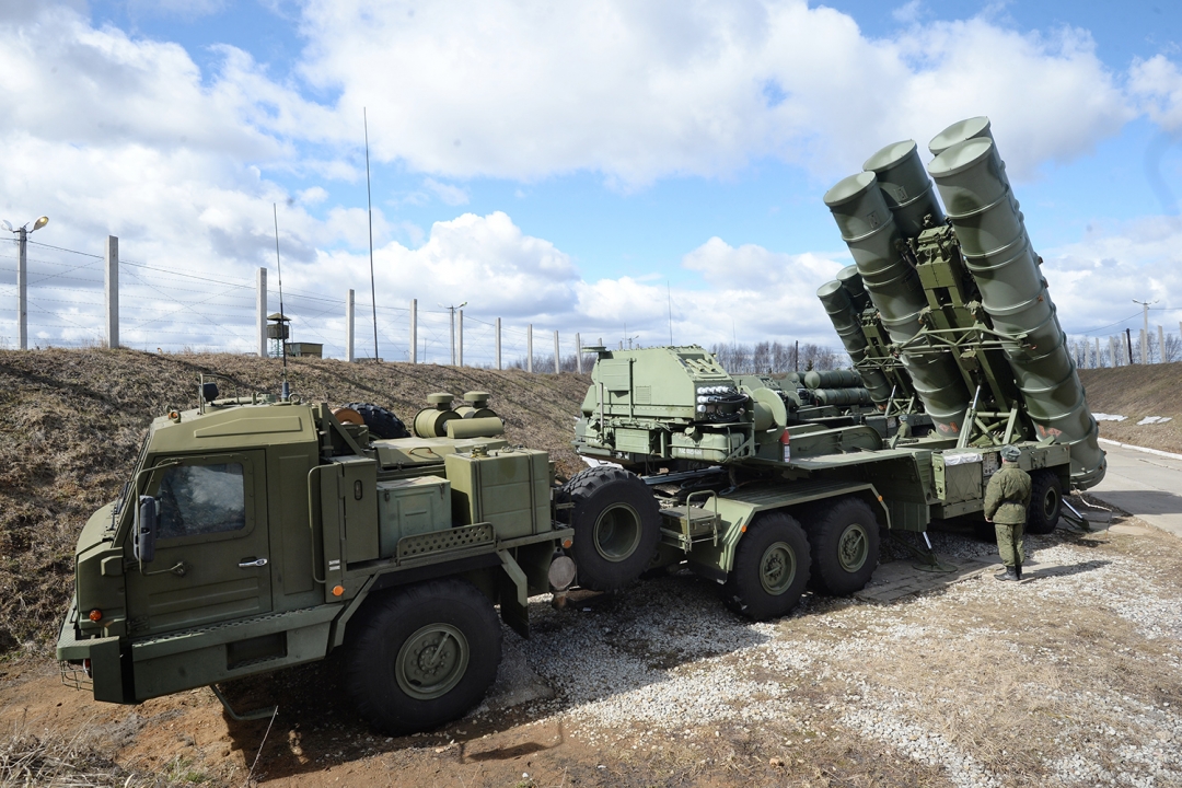 Росія встановила в окупованому Криму ракетні комплекси С-400