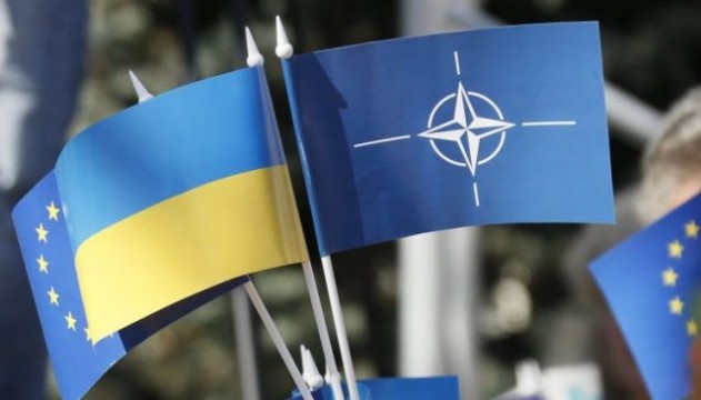 Варшава хоче зібрати президентську раду НАТО-Україна