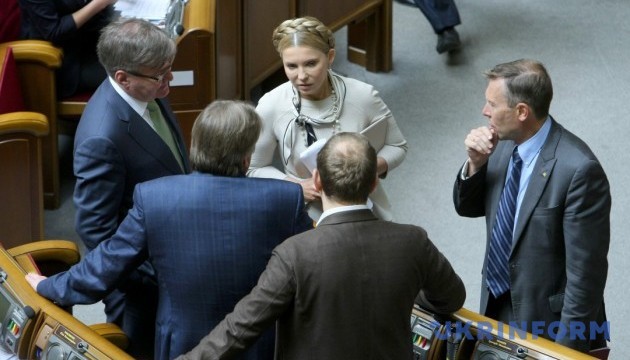 У Тимошенко кажуть, що до уряду Яценюка кандидатів немає