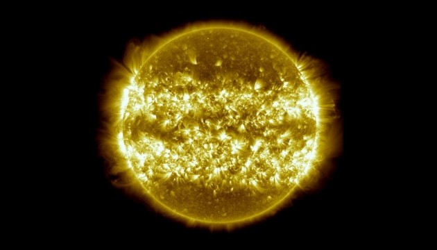 NASA показало рік із життя Сонця за шість хвилин