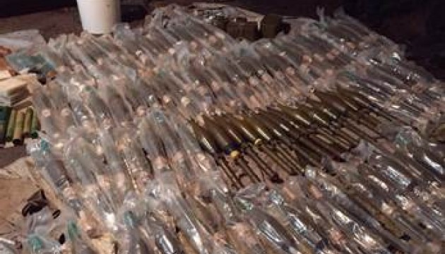 У Дніпрі затримали до зубів озброєну банду У Дніпрі затримали до зубів озброєну банду