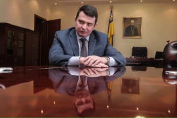 Сытник не понимает, почему затянулась экстрадиция Чауса