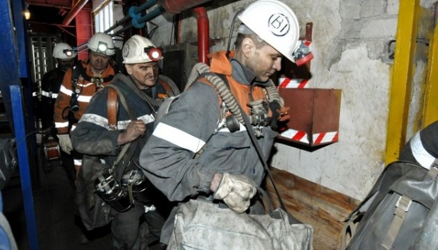 У Росії вирішили затопити палаючу шахту «Сєвєрная»