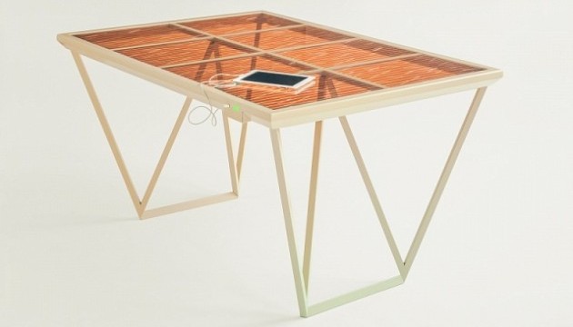 Дизайнери з Великої Британії створили «сонячний» стіл
