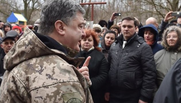 Президент: Жителі Донбасу не бачать майбутнього у "Л/ДНР"