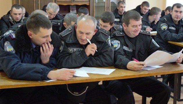 Переатестація поліції Донеччини: прохання повідомити про неправомірні дії співробітників
Переатестація поліції Донеччини: прохання повідомити про неправомірні дії співробітників