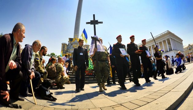 Обществу пора пересмотреть свое отношение к помощи нашим воинам Обществу пора пересмотреть свое отношение к помощи нашим воинам
