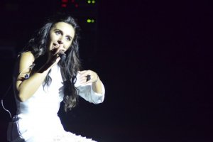 Fotos, Video: Jamala canta en el Teatro de Ópera de Odesa