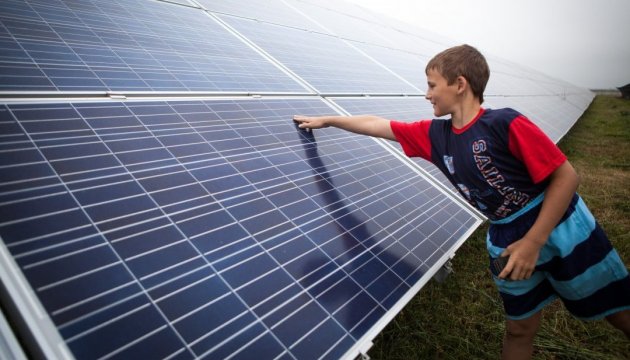 На Дніпропетровщині вивели на повну потужність унікальну сонячну електростанцію