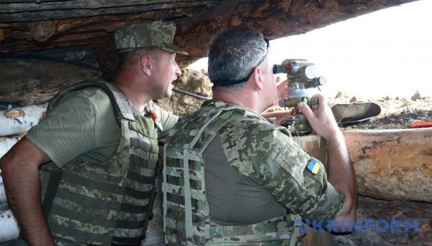 Муженко: Армія випробовує новітні зразки засобів ПВО Муженко: Армія випробовує новітні зразки засобів ПВО