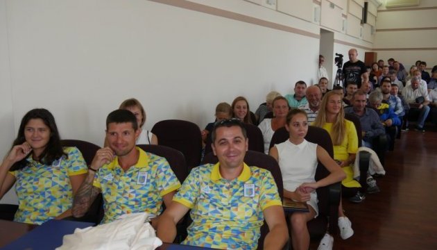 Жебрівський нагородив кращих спортсменів Донеччини