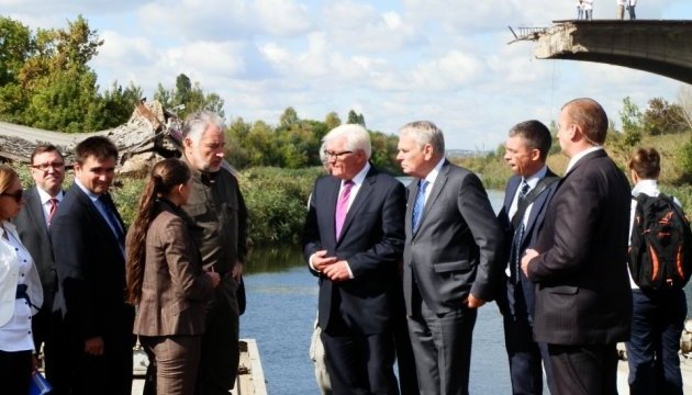 Донетчина должна быть полностью украинской, никаких "санитарных границ" - Жебривский Донетчина должна быть полностью украинской, никаких "санитарных границ" - Жебривский