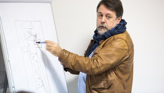 Слідком РФ допитав організатора "Артдокфесту" через фільм про Донбас Слідком РФ допитав організатора "Артдокфесту" через фільм про Донбас