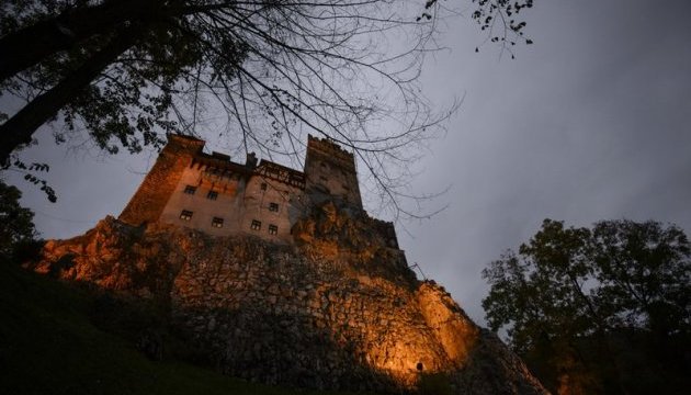 У Румунії вперше з 1948 року туристам пропонують ночівлю в замку Дракули
