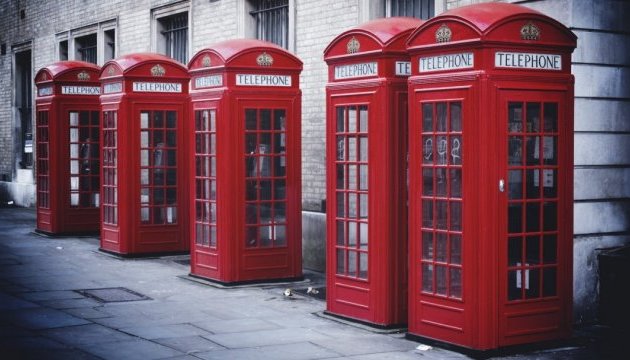 Лондонські телефонні будки замінять на Wi-Fi-стенди