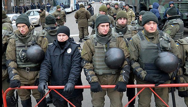 Раді пропонують відсторонити Нацгвардію від охорони порядку на мітингах Раді пропонують відсторонити Нацгвардію від охорони порядку на мітингах