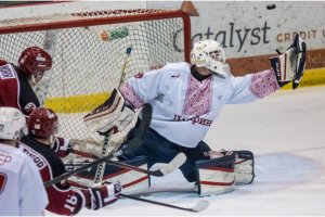 Canadian hockey team takes the ice wearing Ukrainian embroidered shirts. Photos. Video