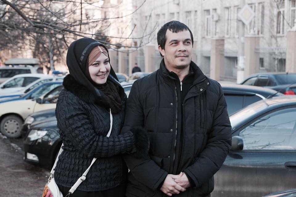 Юрист крымско-татарского меджлиса вышел на свободу после 10 суток ареста