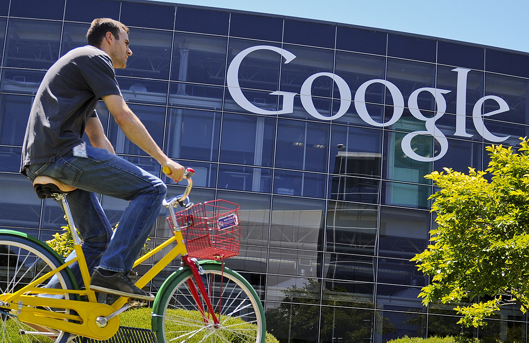 Суд зобов'язав Google передавати ФБР листи з іноземних серверів Суд зобов'язав Google передавати ФБР листи з іноземних серверів