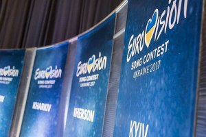 Welcome to Ukraine: English video guide for visitors of Ice Hockey World Championship and Eurovision Song Contest 2017