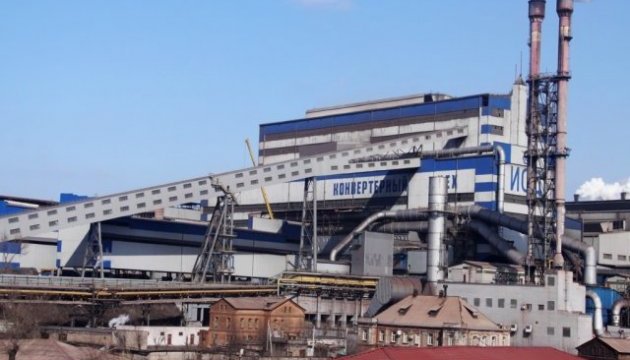 ІСД зупинив два заводи в Алчевську, на черзі – третій ІСД зупинив два заводи в Алчевську, на черзі – третій