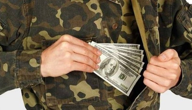На взятке поймали двух полковников Генштаба ВСУ и Госпогранслужбы
