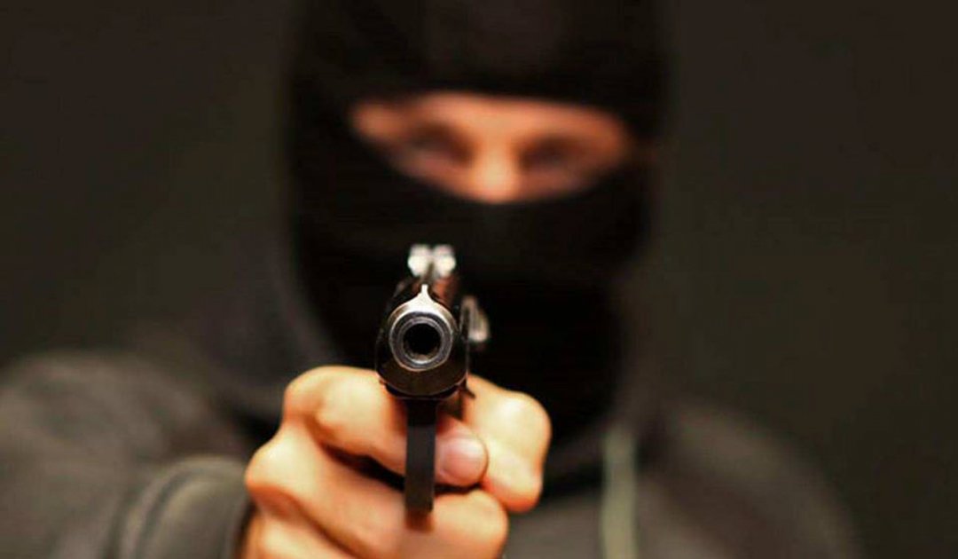 У Києві засудили звинуваченого у розбійних нападах на "швидкі кредити" У Києві засудили звинуваченого у розбійних нападах на "швидкі кредити"