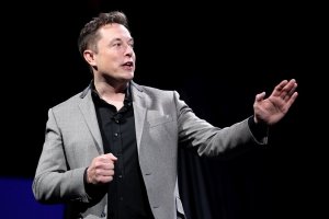 Video: Elon Musk bezeichtet Zenit-Rakete als die Beste nach seiner Rakete