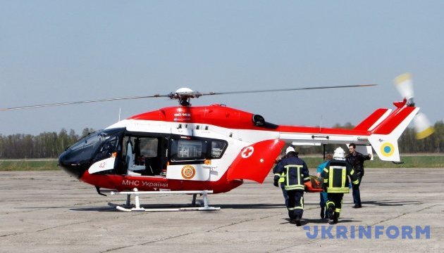 В Днипро вертолетом эвакуировали тяжело раненного военнослужащего В Днипро вертолетом эвакуировали тяжело раненного военнослужащего