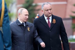 Зачем Додон играл «тень Путина»?