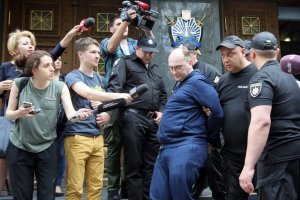 Массовые аресты экс-налоговиков – это прецедент. И это главное