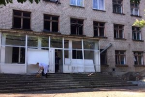 Bombardements à Krasnogorivka: une école, un hôpital et des maisons ont été endommagées