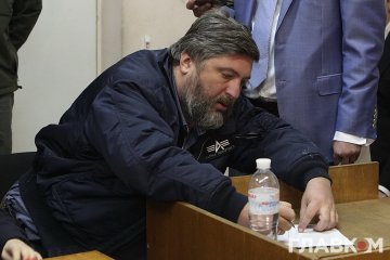 Перелома хоче, аби його справу розглянули якнайшвидше