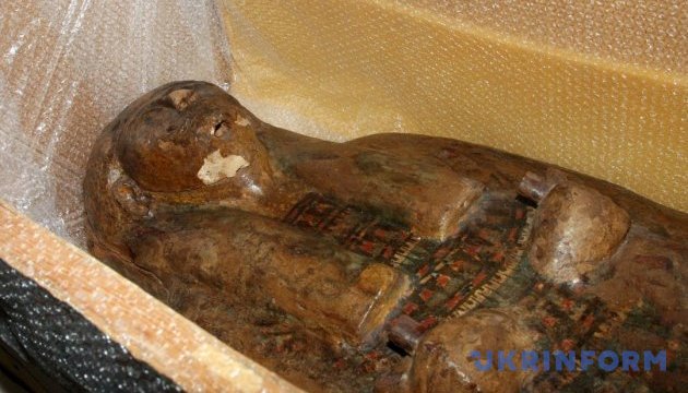 У Києві показали знайдену в Лаврі єгипетську мумію