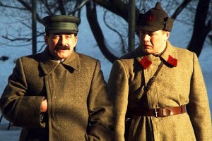 И проспект деватутинизировать, и памятник сталинскому генералу убрать