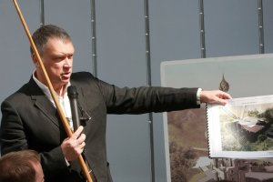 У Києві взялися за дніпровські кручі