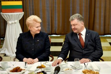 На Банковой опровергли фейк из РФ о срыве встречи Порошенко и Грибаускайте