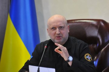 Турчинов нагородив авторів найкращих інноваційних винаходів МАН