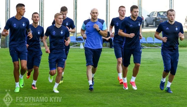 "Динамо" заявило, що "Приватбанк" продовжує блокувати кошти "Динамо" заявило, що "Приватбанк" продовжує блокувати кошти