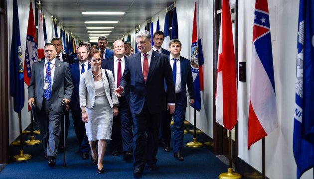 Візит Порошенка до США: Якщо систематизувати «меми» і запитання Візит Порошенка до США: Якщо систематизувати «меми» і запитання