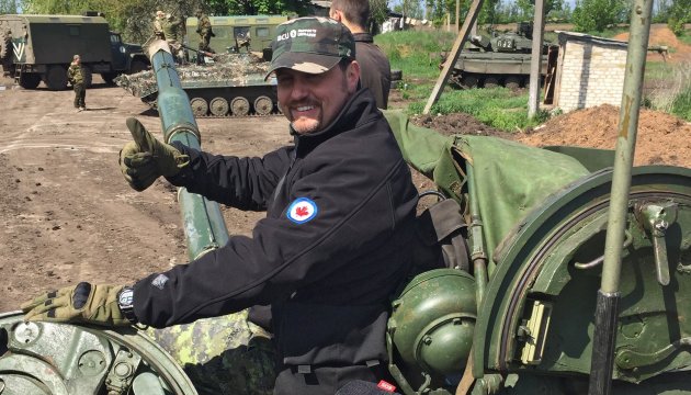 Ucrania ya tiene el ejército profesional y consciente (Entrevista con Ígor Kozak, oficial de reserva de las Fuerzas Armadas de Canadá) Ucrania ya tiene el ejército profesional y consciente (Entrevista con Ígor Kozak, oficial de reserva de las Fuerzas Armadas de Canadá)