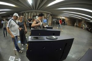 На одній зі станцій київського метро “запустили” QR-квиток
