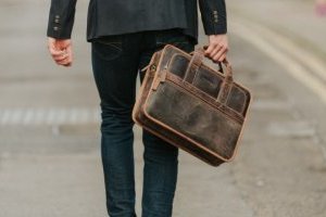 Портфель для ноутбука: супутник ділової людини