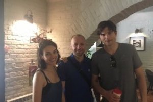 Mila Kunis, Ashton Kutcher take walk along Ukraine’s city Chernivtsi