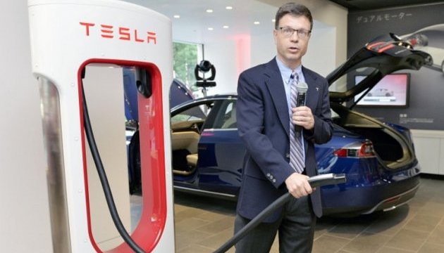 Із Tesla йде голова відділу технологій зберігання енергії Із Tesla йде голова відділу технологій зберігання енергії