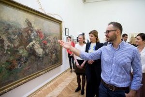 Проект Енеїда: в музеї пройде дискусія "Літератори VS художники"