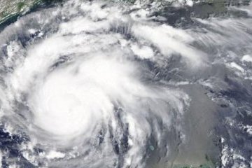 Тропічний шторм "Марія" перетворився на ураган